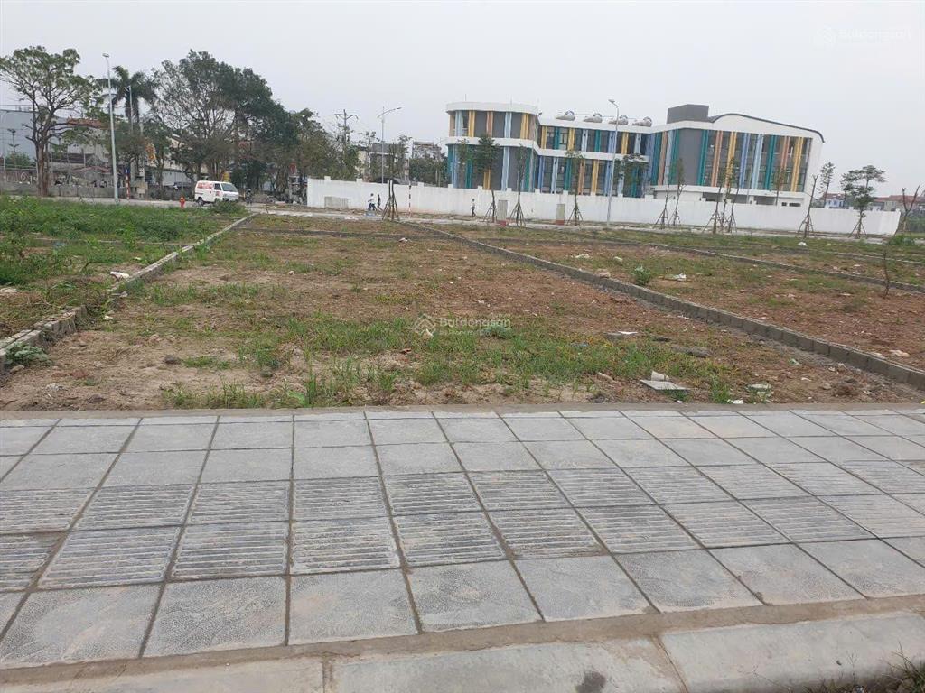 Đông anh đất đấu giá xã dục tú oto tránh, vỉa hè kinh doanh sầm uất diện tích rộng giá nhẹ