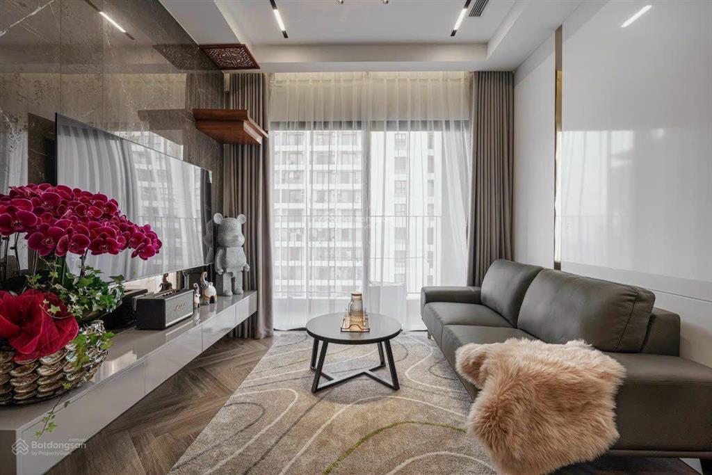 Tôi chính chủ cần bán căn hộ 2 ngủ 2 wc vinhomes d'capitale 73m2 giá công khai 7,2 tỷ
