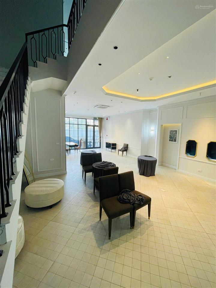 Cho thuê tầng 3 căn shophouse the matrix one mễ trì văn phòng tiêu chuẩn hạng a, diện tích 160m2