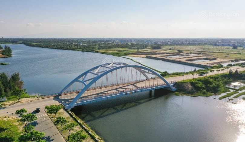 Chính chủ cần bán lô đất ngang 7m ngay đh fpt giá rẻ nhất thị trường