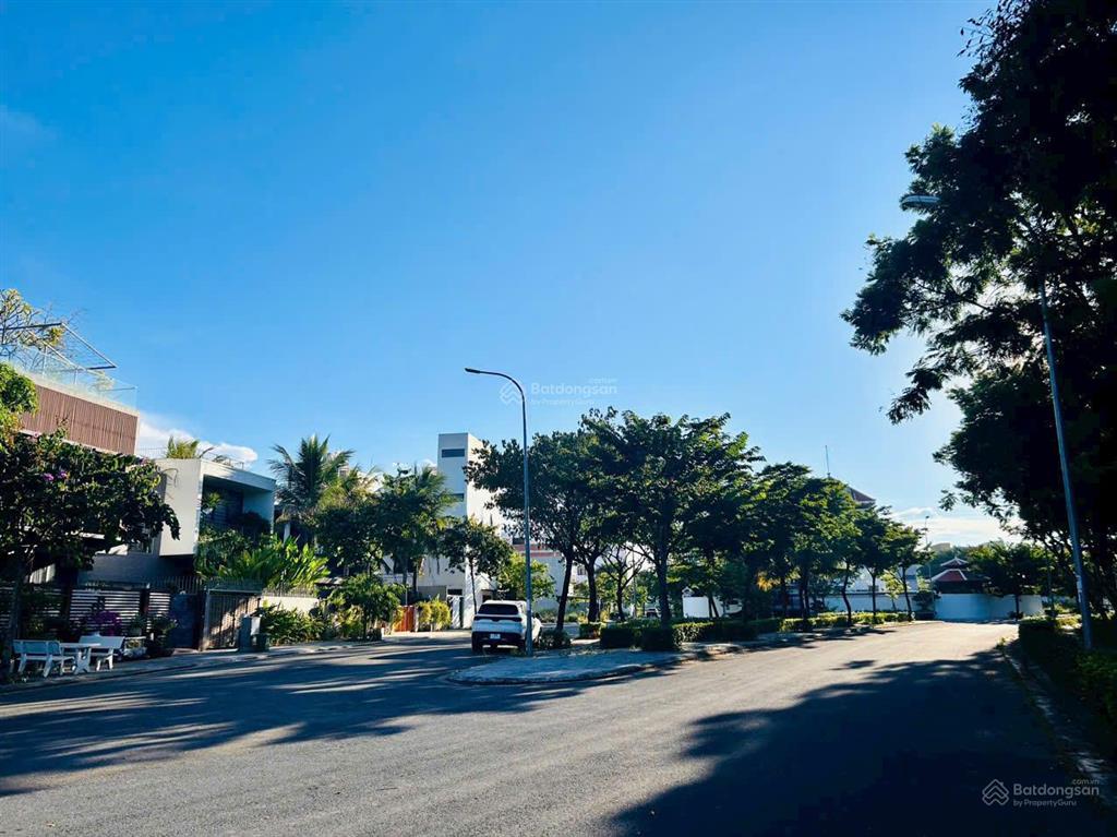 Chỉ nhỉnh 8 tỷ cho lô siêu đẹp 295m2 ngang 10m ngay trung tâm làng đh đà nẵng
