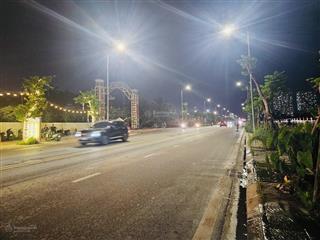 Bán biệt thự louis hoàng mai  mặt đường 32m  lô góc  view hồ  195m2 x 5t. giá bán 68.5 tỷ