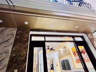 Bán nhà trần khát chân  ngõ thông  dt 35m x 5t thang máy. giá bán 8.5 tỷ