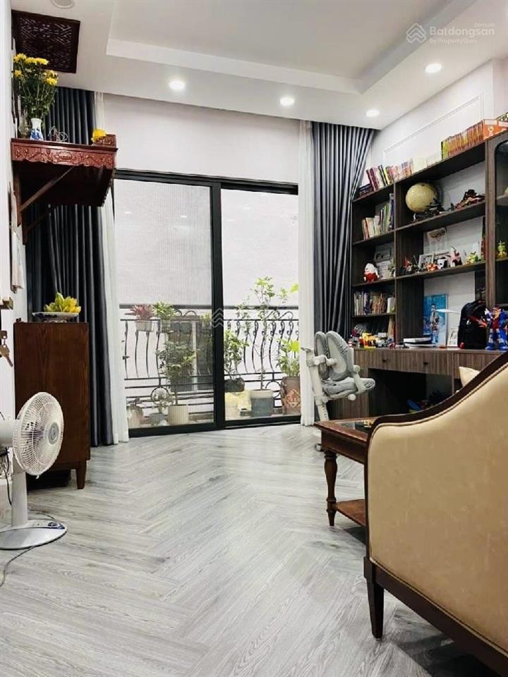 Bán nhà tam trinh  lĩnh nam  gần phố  full nội thất  ở ngay. giá bán 11.95 tỷ