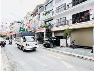 Bán nhà phân lô thịnh liệt  giải phóng  vỉa hè ôtô tránh  diện tích 88m. giá bán 18.7 tỷ