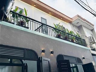 Bán nhà cực hot! mua 1 được 2 76m2 ngay công viên làng hoa chỉ 7tỷ8 tl