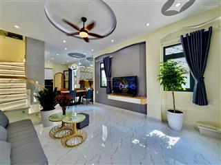 Nhà lô góc 52m2 3pn vị trí vàng gần đại học công nghiệp  giá chỉ 7tỷ5 tl