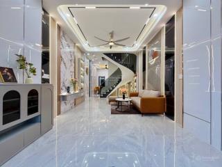 Gò vấp 64m  3phòng ngủ , 4wc  hẻm xe hơi  gần chợ, trường, tiện ích đủ đầy 6tỷ