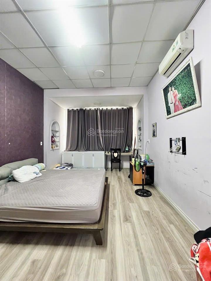 Ngay tuyến metro 2, đối diện sân bay tân sơn nhất, hxh trường chinh, tây thạnh, tân phú, dt 114m2