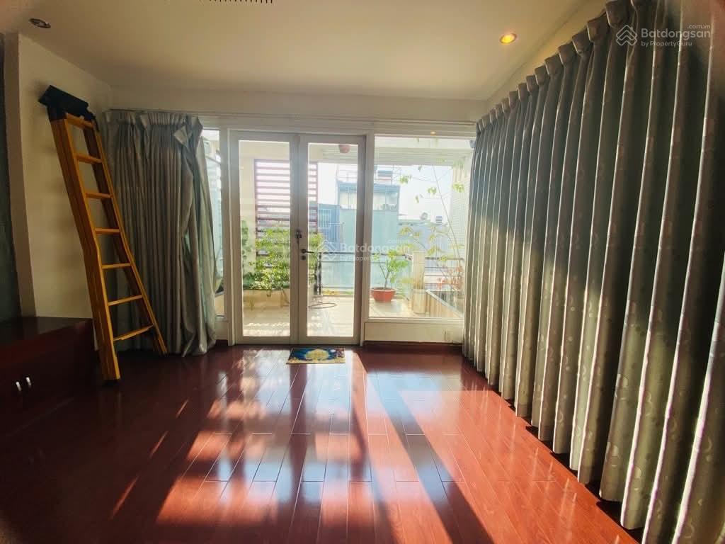 Nhà đẹp 4 tầng, sát bàu cát, hxh hồng lạc, 81m2, f11, tân bình, chỉ 9.4 tỷ, còn thương lượng.