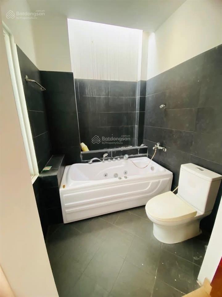 Nhà đẹp 4 tầng, sát bàu cát, hxh hồng lạc, 81m2, f11, tân bình, chỉ 9.4 tỷ, còn thương lượng.