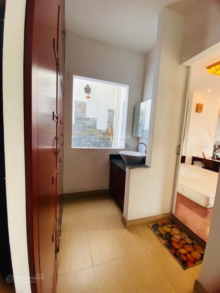 Nhà đẹp 4 tầng, sát bàu cát, hxh hồng lạc, 81m2, f11, tân bình, chỉ 9.4 tỷ, còn thương lượng.