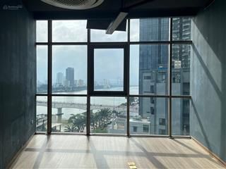 Cho thuê văn phòng diện tích lớn đường bạch đằng trong tòa nhà bạch đằng complex.  0905 982 ***