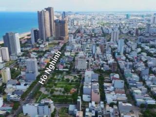 Bán lô đất mt hồ nghinh, diện tích lớn, thích hợp xây khách sạn ngang 15m.  0905 982 ***