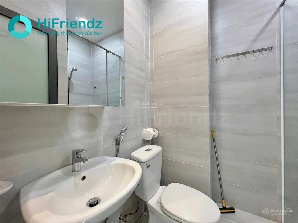 Quận 2, ban công thoáng  full nội thất gần cầu sài gòn