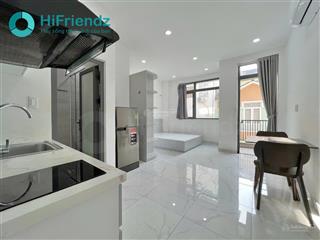 Quận 2, ban công thoáng  full nội thất gần cầu sài gòn