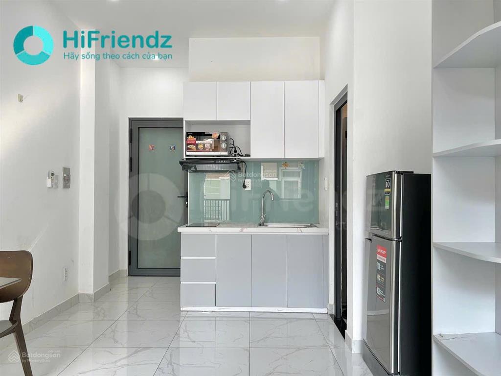 Quận 2, ban công thoáng  full nội thất gần cầu sài gòn