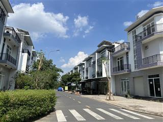 Chính chủ bán gấp căn nhà phố 75m2 đã hoàn thiện