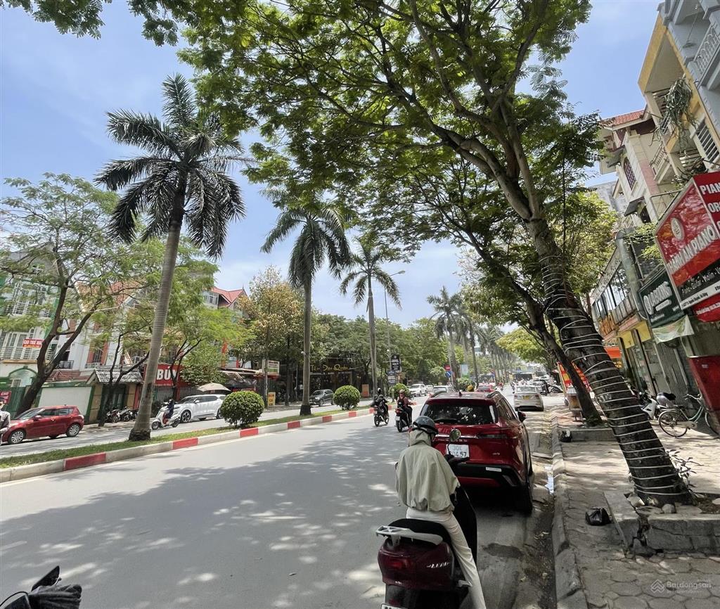 Nhà mặt phố nguyễn khuyến văn quánô tô  phân lô vỉa hè  kinh doanh  72m²  dân xây  giá 17ty**