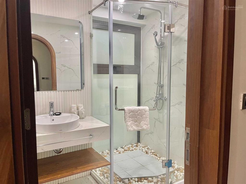 Chính chủ cần bán căn biệt thự mặt hồ 600m2. cắt lỗ sâu giá 8.5 tỷ