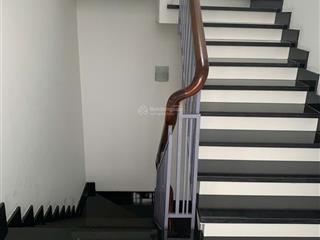 Nhà bán gấp liền kề mặt tiền ngay chợ bình điền, 9.99 tỷ