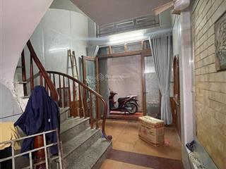 Bán nhà hai bà trưng, 35/40m2 6tỷ990tr ngõ rộng  gần phố  bagác phóng  nhà kcbt  3 thoáng