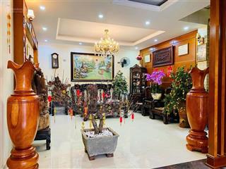 Chính chủ bán nhà tân ấp ba đình , phân lô oto tránh chạy vòng quanh 60m2 , mt5met , 5tầng tặng fun