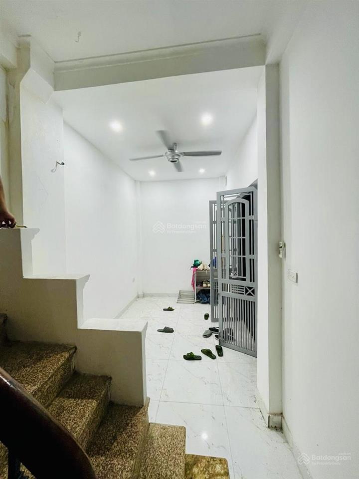 Bán nhà siêu hiếm  khương thượng , đống đa 4ty030tr 16/22m2 , 4tầng sổ đỏ chính chủ vị trí