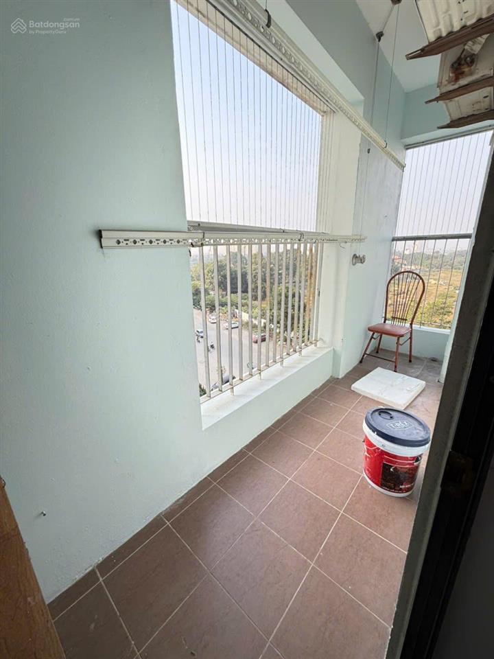 Bán căn hộ 2 phòng ngủ tòa 18t2 golden an khánh full nội thất giá tốt