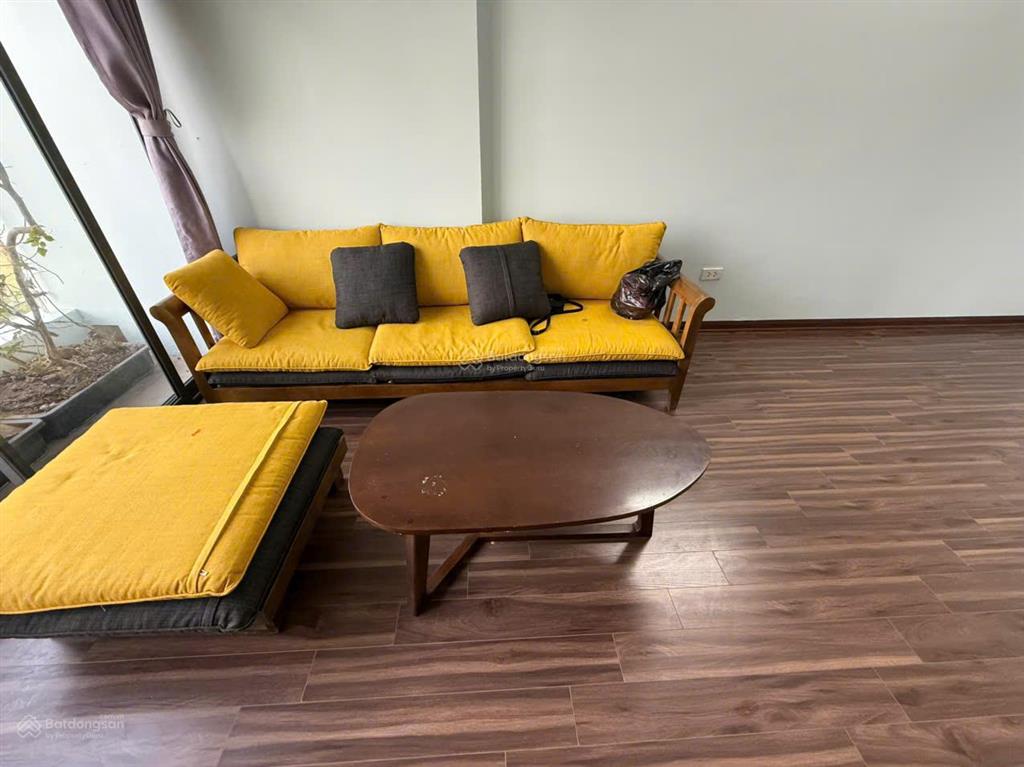 Bán căn hộ 2 phòng ngủ tòa 18t2 golden an khánh full nội thất giá tốt