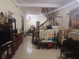 Nhà phường nghĩa tân 61m2 4 tầng phân lô, ôtô tránh, vỉa hè thoáng trước sau, ô chờ thang máy 22 tỷ