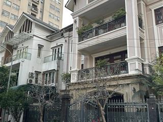 Biệt thự đơn lập mặt phố độc nhất trong kđt trung yên 4 nổi 1 hầm sân vườn lô góc 2 mặt tiền 210m2