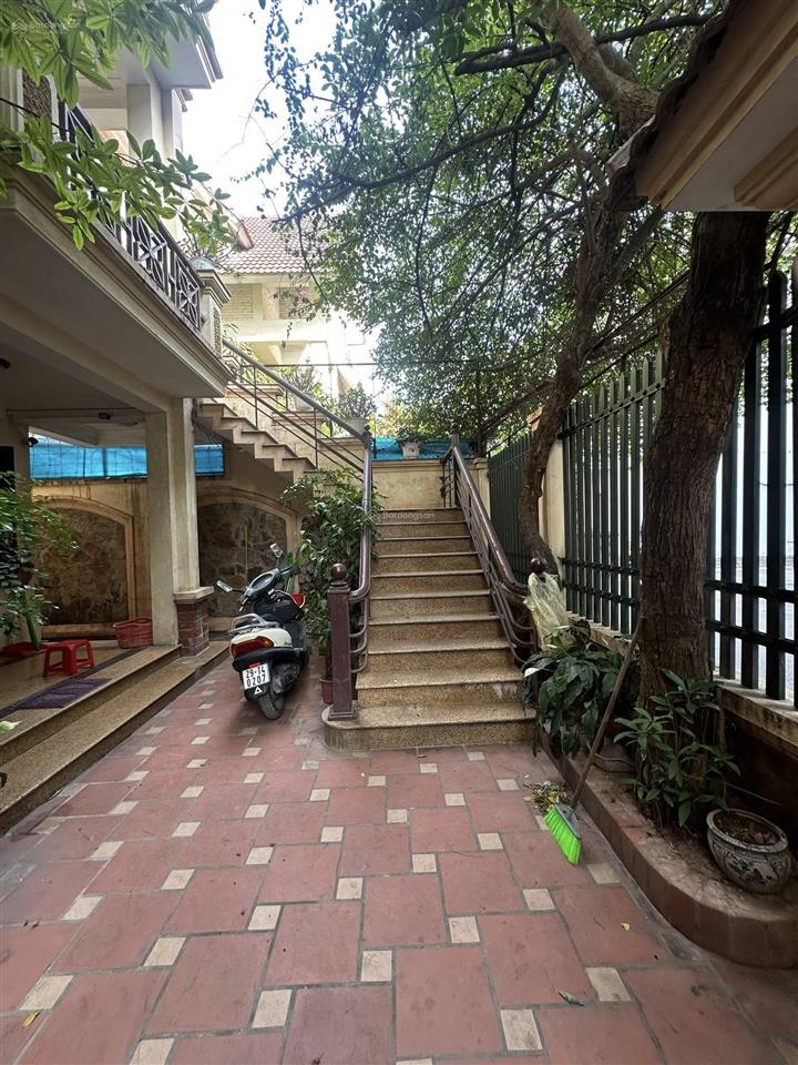 Biệt thự sân vườn khu vip an ninh cực tốt vỉa hè cây xanh dt 150m2 mt10m thênh thang 51,x tỷ