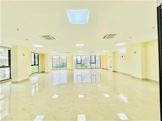 Bán tòa văn phòng mặt phố 7 tầng thông sàn có hầm lô góc 2 mặt phố 27m mặt tiền, 210m2 150 tỷ