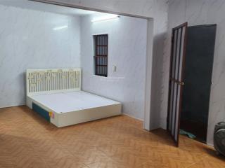 Cho thuê nhà trọ 30m2, 3 triệu vnd tại đức giang, long biên, hà nội