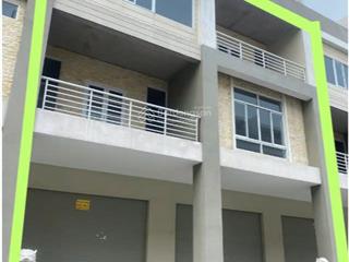 Bán 2 căn nhà phố liền kề mặt tiền đường đồng khởi trung tâm tp mới bình dương