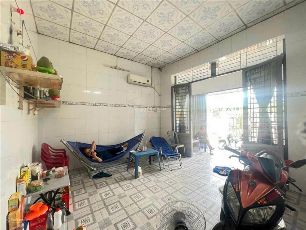 Nhà 2 pn thị trấn đức hòa giá 1 tỷ 3 phù hợp cho gia đình nhỏ