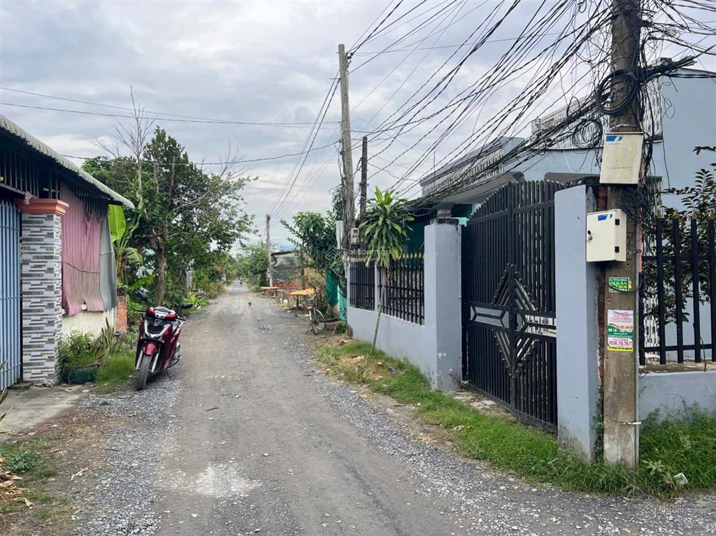 Nhà 7,5x19m giá 1tỷ450 đường ô tô