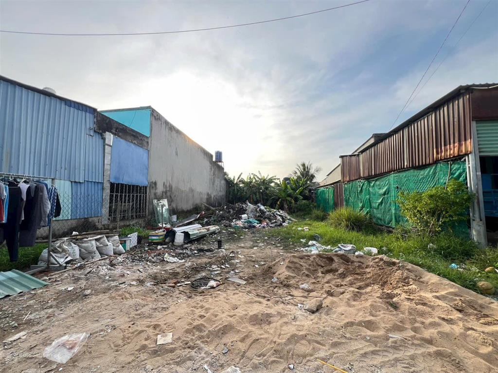 Đất đức hoà hạ xây nhà / trọ dt 5x25m giá 1ty290