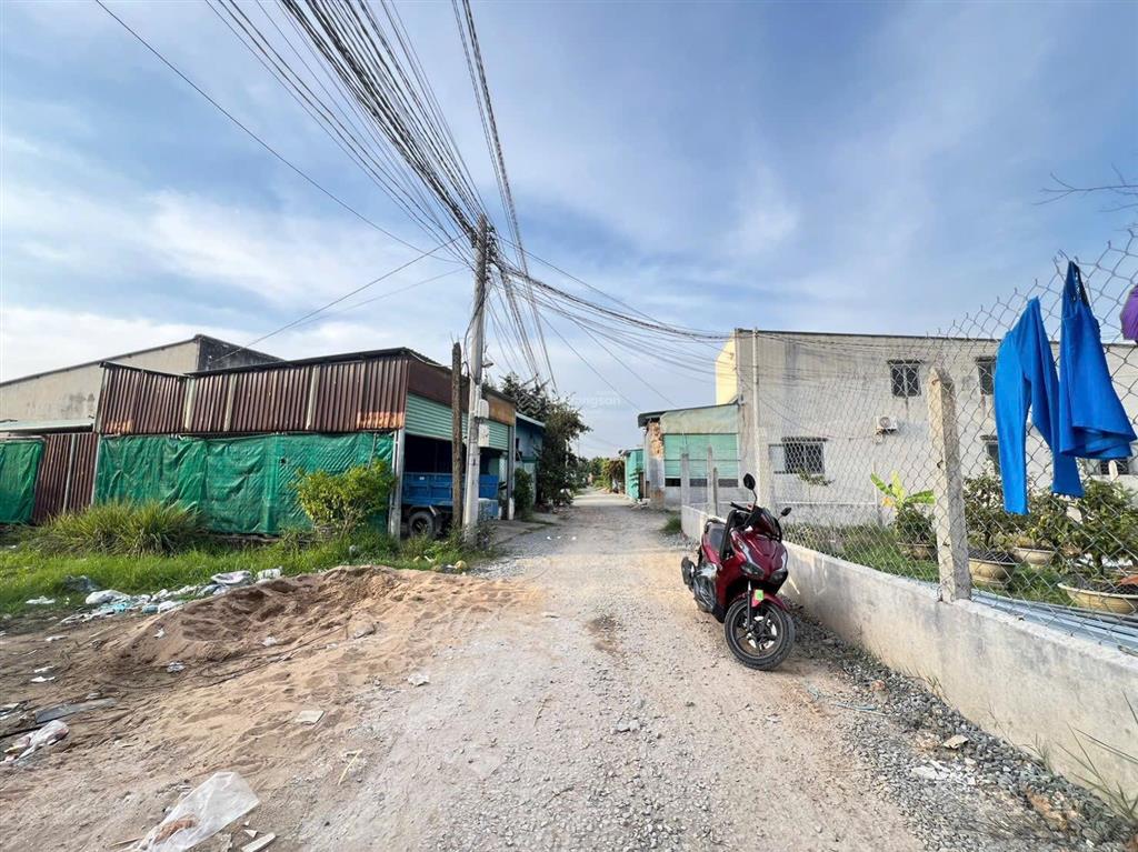 Đất đức hoà hạ xây nhà / trọ dt 5x25m giá 1ty290