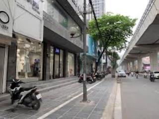 Mặt phố kim cương cầu giấy sổ vuông đẹp chốt nhanh không có căn thứ 2