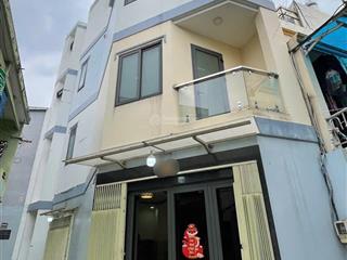 Căn góc 2mt 4 tầng nhà đẹp cách 3 căn ra hẻm xe hơi