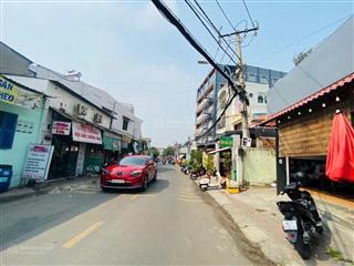 Ngay chợ lê văn việt  nhà 3 tầng  mặt tiền có thể kinh doanh  85m2  7 tỷ nhỏ tl