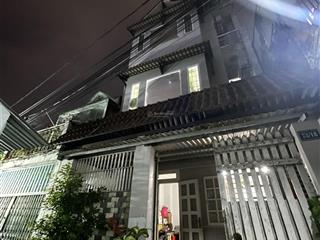 Nhà lầu 69m2 ở ngay siêu thị nhà 3 tầng p. hiệp phú  ngang 5.1m  4pn  chỉ 6 tỷ