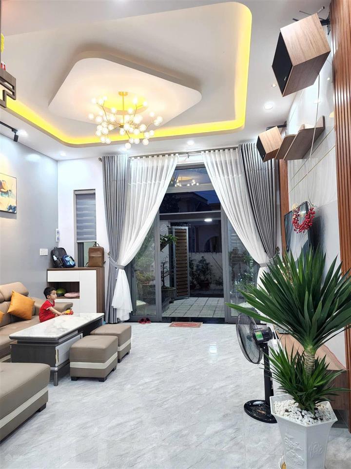 Tài chính 300tr  giá full 1,450 tỷ giáp phường bửu long cho anh chị tìm nhà đón tết