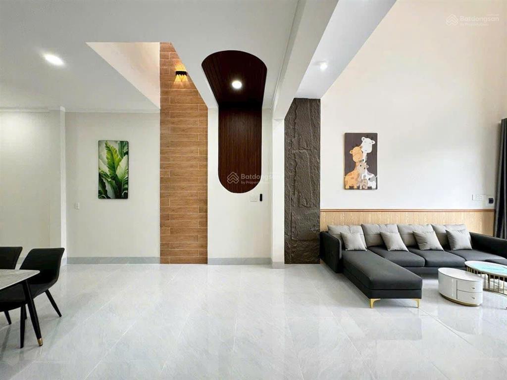 Ngay cổng 11 nhà phố 70m2 sổ riêng hoàn công trả trước 700tr sở hữu ngay