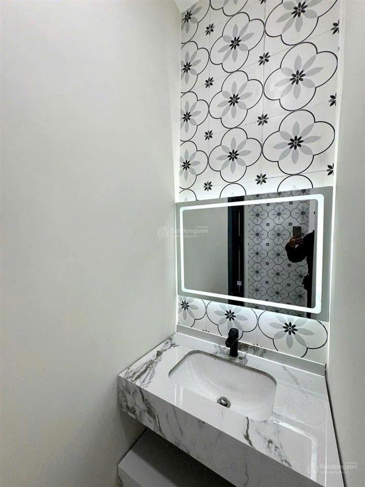 Ngay cổng 11 nhà phố 70m2 sổ riêng hoàn công trả trước 700tr sở hữu ngay