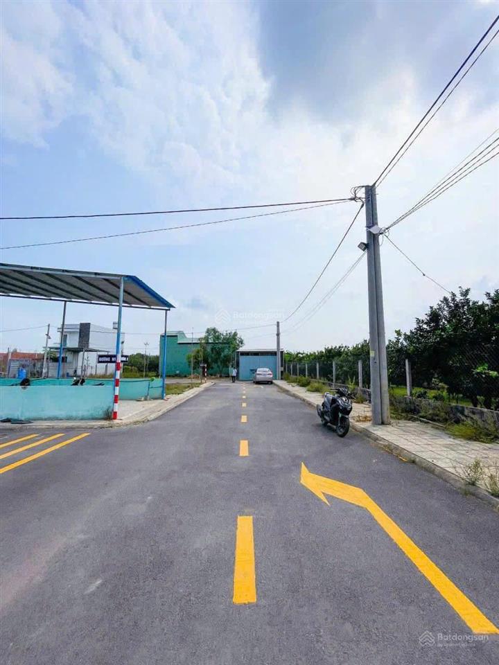 Bán 4 lô liền kề, có lô góc 2 mặt tiền ngay cầu tân triều. giá đầu tư
