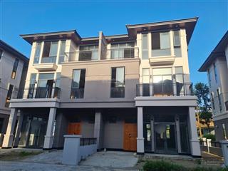 Cần bán biệt thự zeitgeist  gs metrocity nhà bè quận 7 161m2