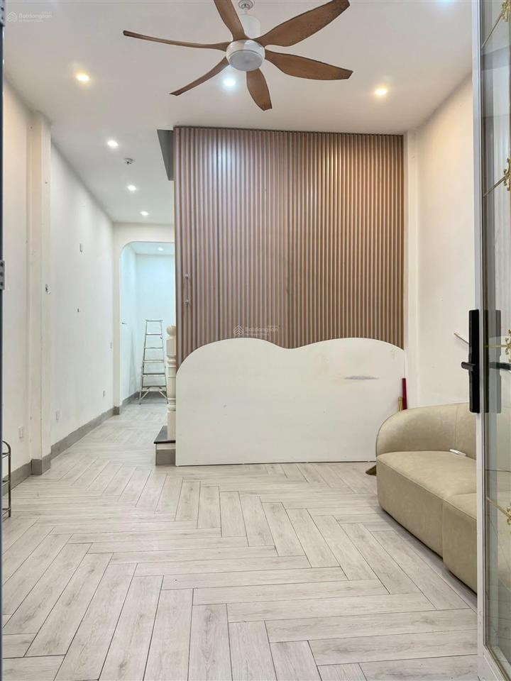 Phân lô chiến thắng  văn quán hà đông oto chạy vòng quanh 20m ra mặt phố dt 45m' 5t mt 4m